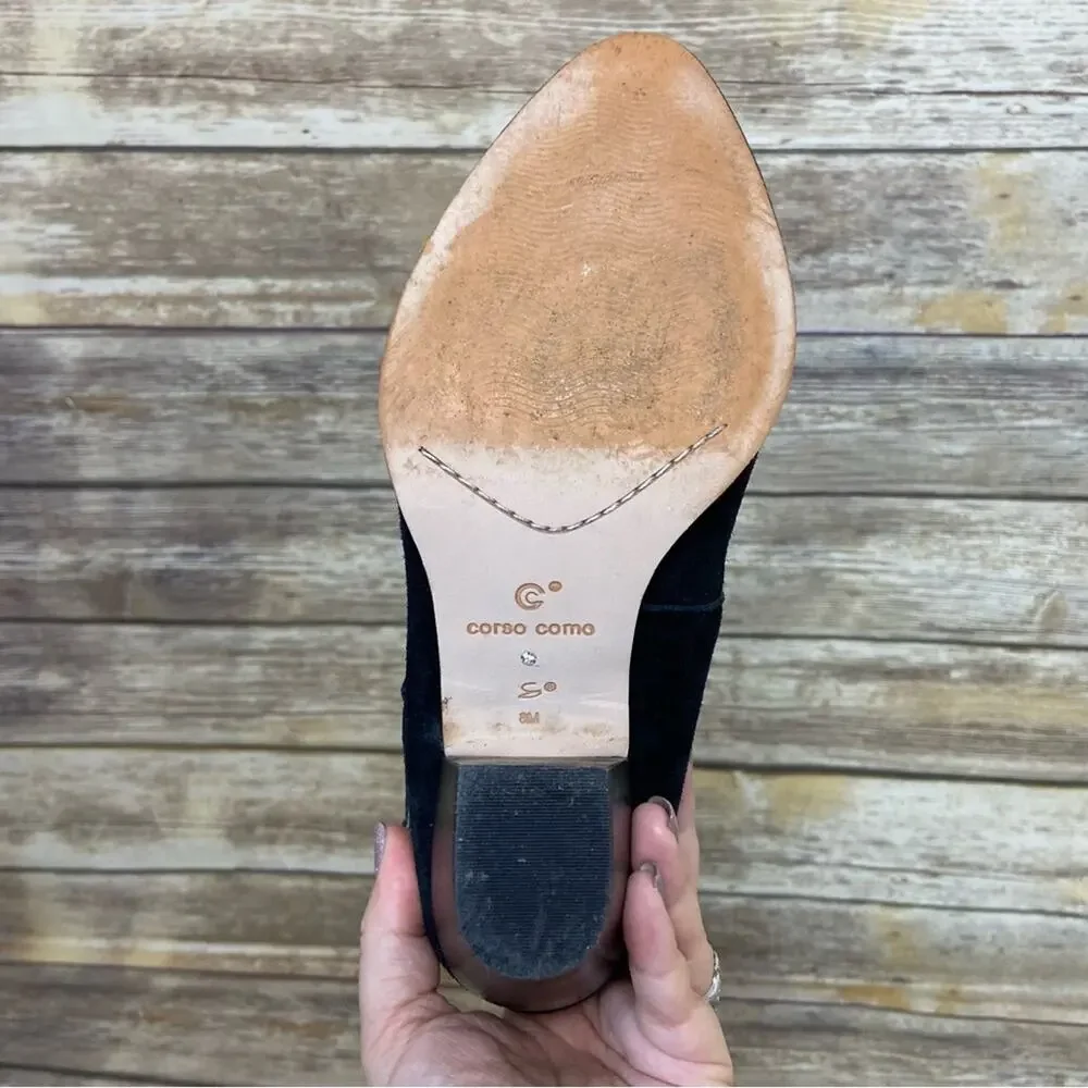 Corso coma Bernadette 8 black suede ankle booty witchy heel big buckle